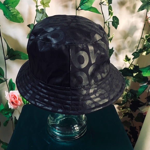 New authentic DKNY logo black bucket hat π€ - Picture 4 of 5